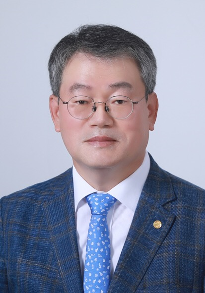 김실곤