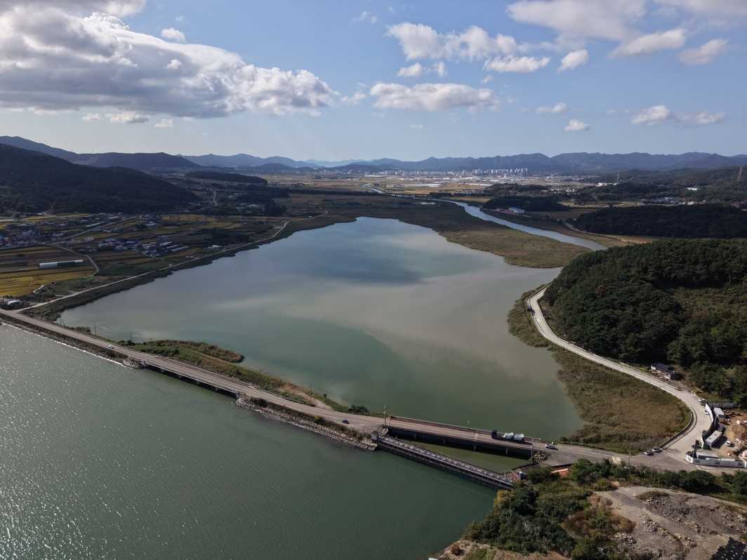 고성천 하구의 습지 전경사진